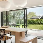 Casa vacanze A Modern Architectural Gem *