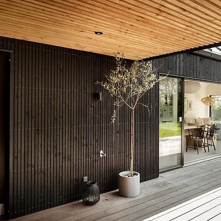 A Modern Architectural Gem オルダー