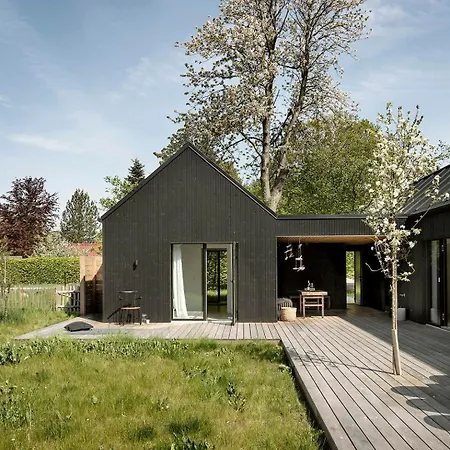 A Modern Architectural Gem *