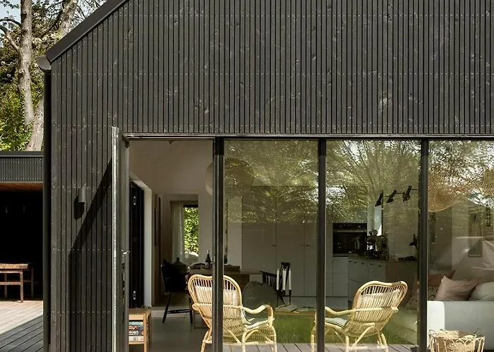 펜션 A Modern Architectural Gem