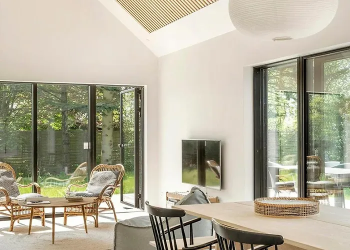 A Modern Architectural Gem *